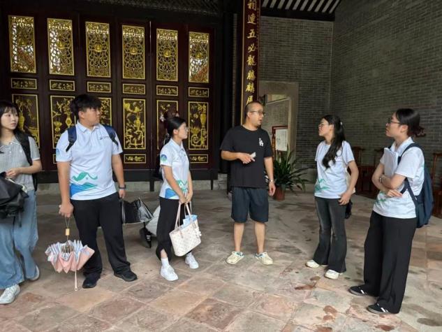 寻访莲溪文脉根魂,探秘文产双融发展密码—广州华南商贸职业学院青年突击队莲溪村深度研学纪实(1)(3)-图片2.jpg