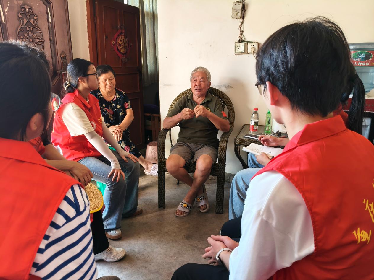 【先锋】深耕乡土担使命，多维实干助振兴——重庆移通学院学子赴拾万镇开展“三下乡”社会实践-图片3.jpg