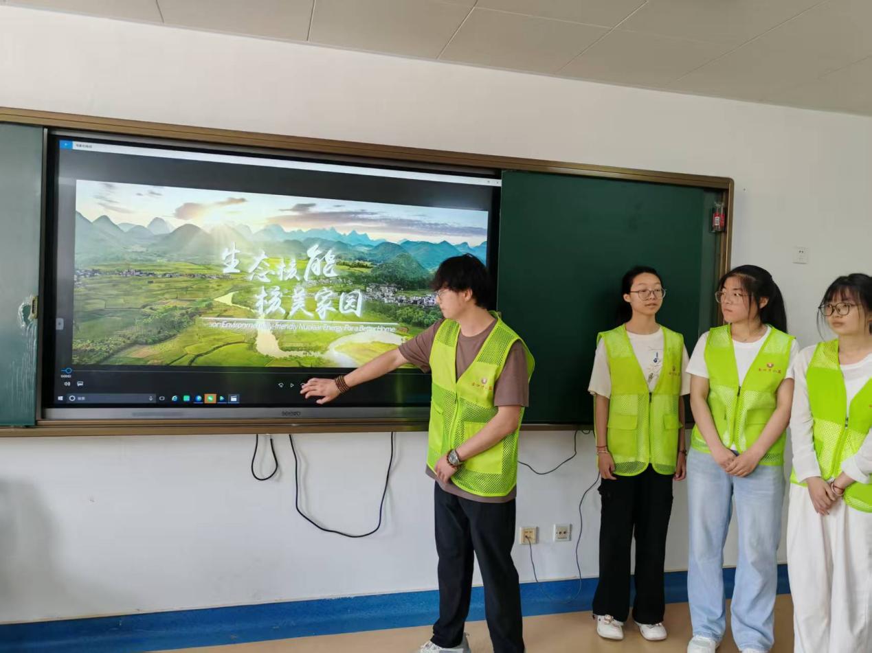 先锋青年网 烟台理工学院 清禾公益志愿队走进福利院 暖心三下乡守护特殊儿童成长-图片2.jpg