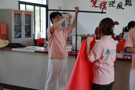 艺践红安传薪火，青春实干赴基层——红心艺