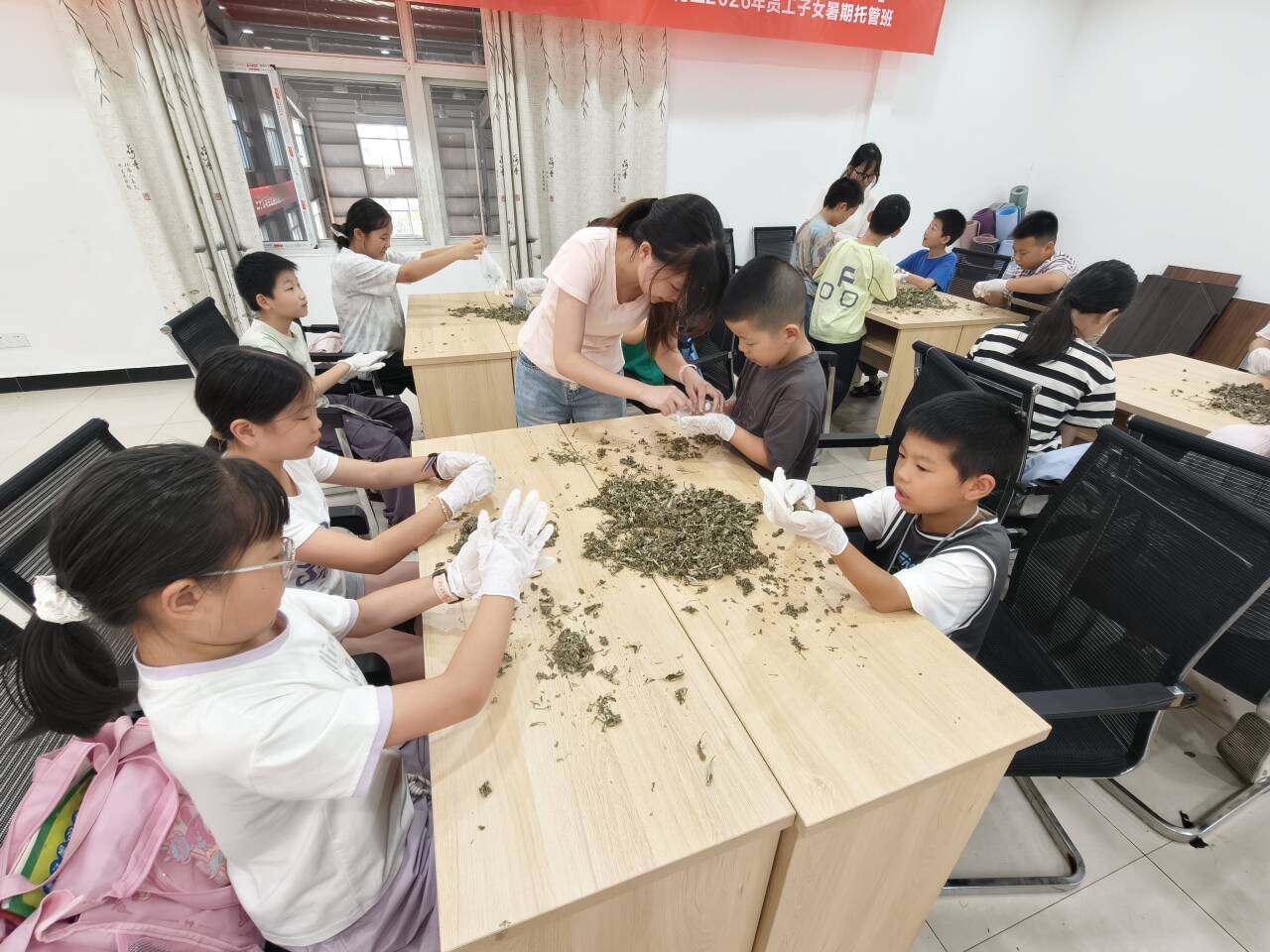 艾香润童心，非遗串巧手-图片2.jpg