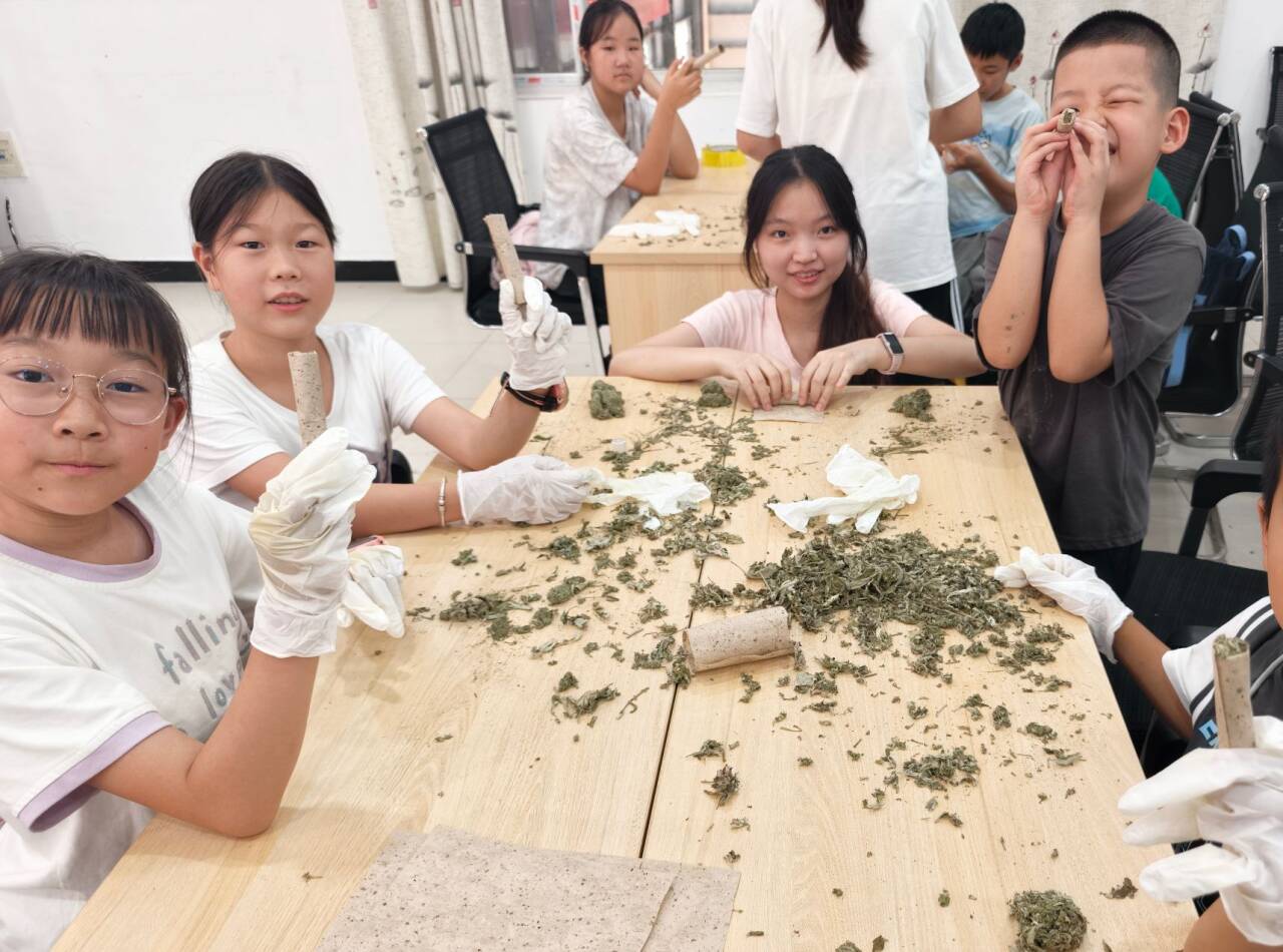 艾香润童心，非遗串巧手-图片4.jpg