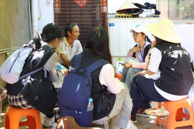 语通民心绘新景！玉溪师范学院“瞭望星火”实践团赴椅子甸村推普赋能乡村振兴-图片2.jpg