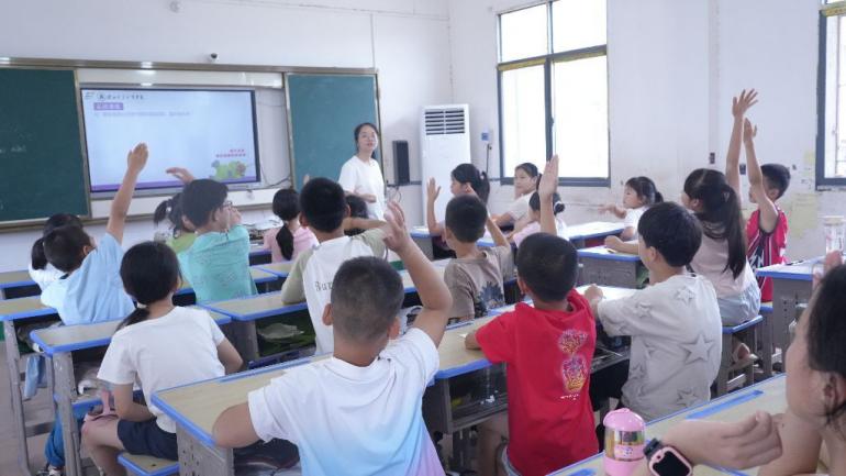 情景演绎学反诈，青春护航守童心(1)-图片2.jpg