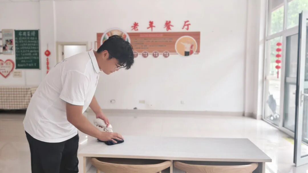 情暖桑榆守初心 深耕民生助振兴—山东信息职业技术学院“信”系未来志愿服务队开展敬老调研社会实践活动-图片2.jpg