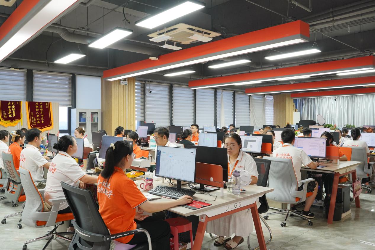 躬耕教坛，强国有我 青岛快学教育吴延成荣膺2026年度教育行业领军人物-图片7.jpg